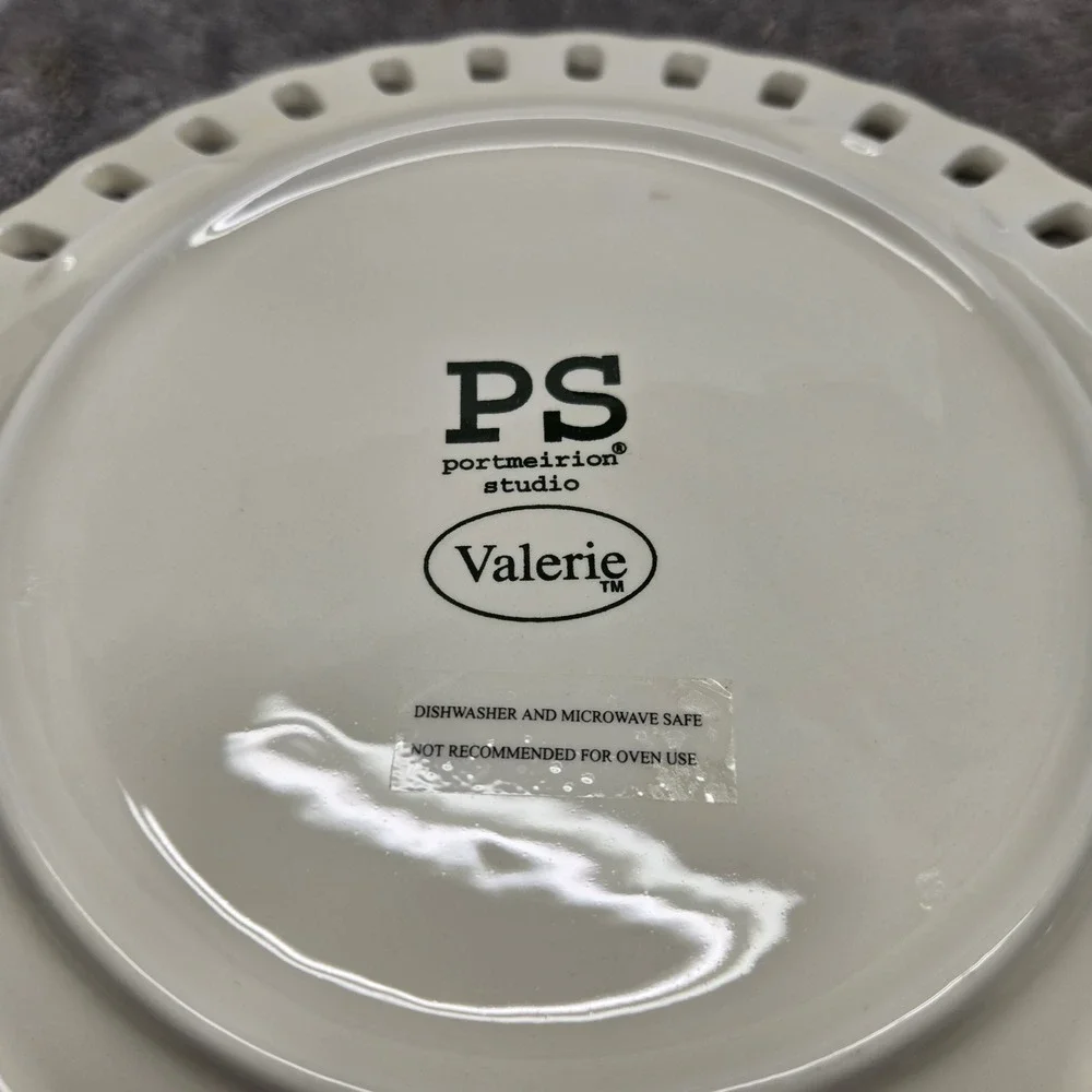 Portmeirion Studio Valerie Cream Pierced Lattice Rim Dinner Plate Scalloped Edge